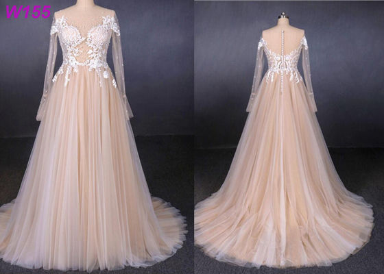 Lang zie door Kant een Vrouwelijke het Huwelijkskleding van Lijntulle met Parels het Parelen